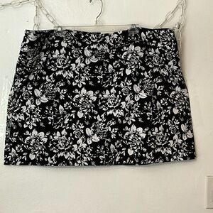 Westport Black and White Floral Mini Skirt